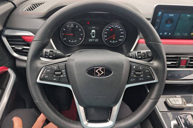 Used SOL X8 2021 300T DCT Leading Smart Connectivity Version 7 Seats
