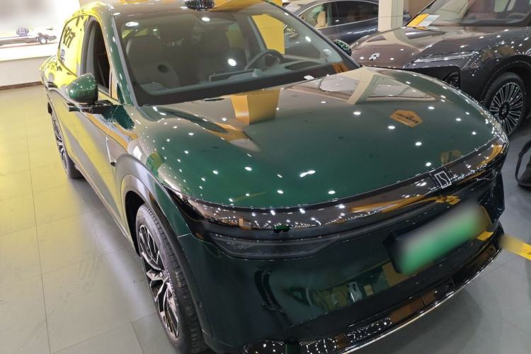 Used Zeekr 7X 2025 100 kWh Long-Range Rear-Wheel Drive with Intelligent Driving Features
