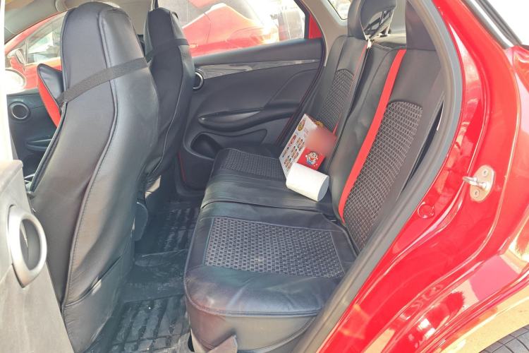 Used BYD e2 2023 Comfort Model Interior 4