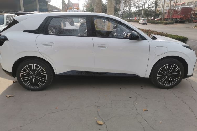 Used ARCFOX T1 2025 Model 425 PLUS