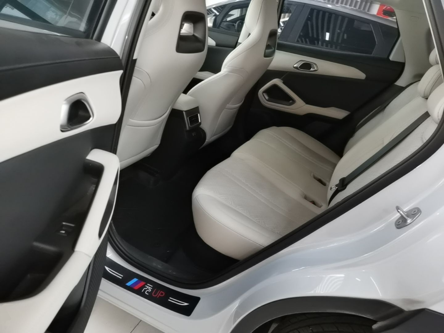 BYD Yuan UP 2025 Intelligent Driving Version 401 KM Dynamic Edition — снимка 20