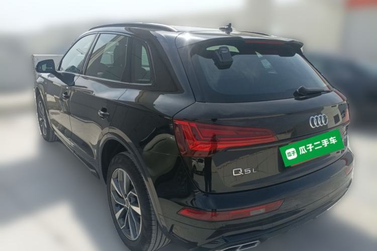 Used Audi Q5L 2025 quattro 45th Anniversary Edition 40 TFSI Sporty and Dynamic Model Rear Left 45 Deg