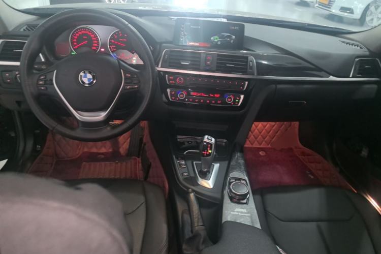 Used BMW 3 Series 2017 320Li Luxury Design Package
