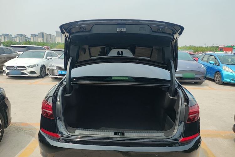 Used Volkswagen Passat 2019 280TSI Business Edition China VI Trunk