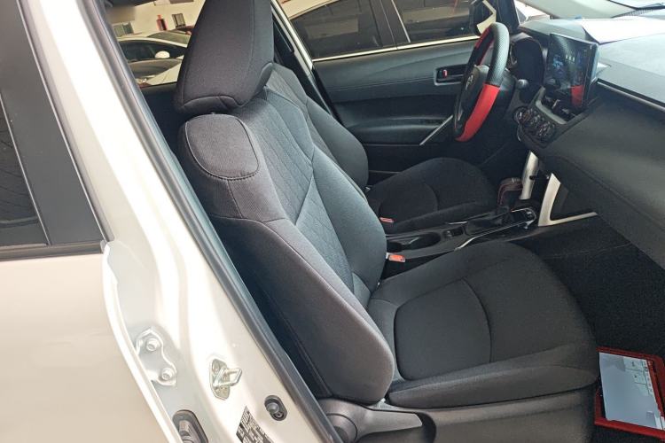 Used Toyota Corolla Cross 2024 2.0L Pioneer Edition Right Front Seat