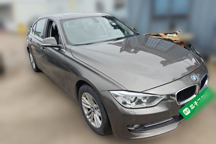 Used BMW 3 Series 2014 320Li Fashion Model Front Right 45 Deg