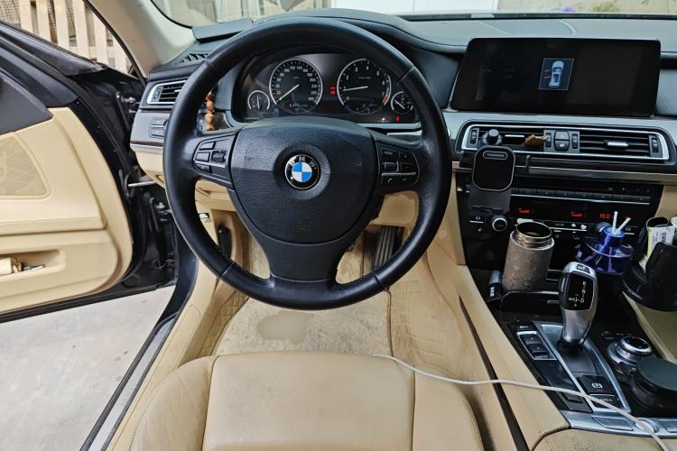 Used BMW 7 Series 2009 740Li Leading Model
