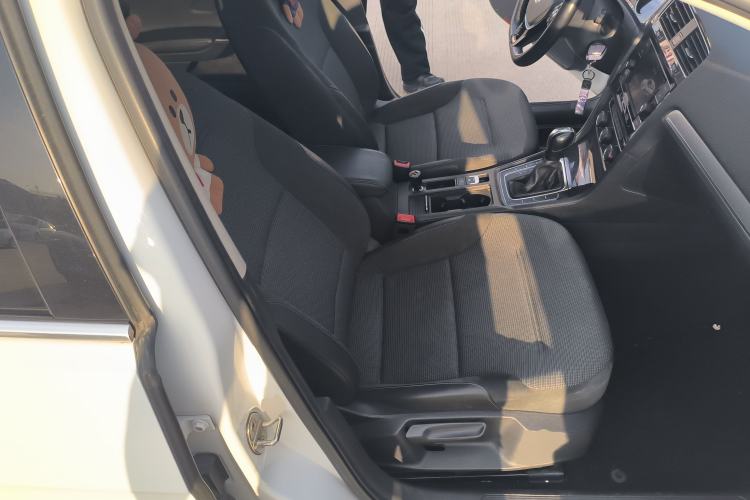 Used Volkswagen Golf 2018 230TSI Automatic Comfort Model Right Front Seat