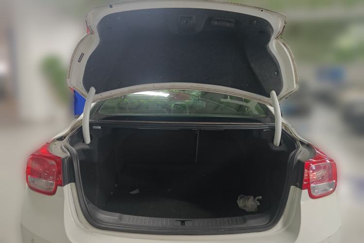 Used Chevrolet Malibu 2014 2.0L Automatic Luxury Edition Trunk