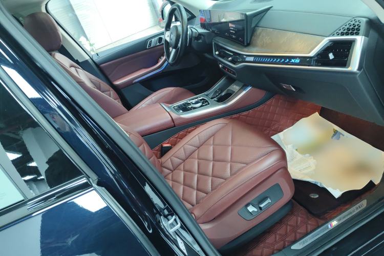 Used BMW X5 2023 xDrive 30Li Luxury M Sport Night Edition Package
