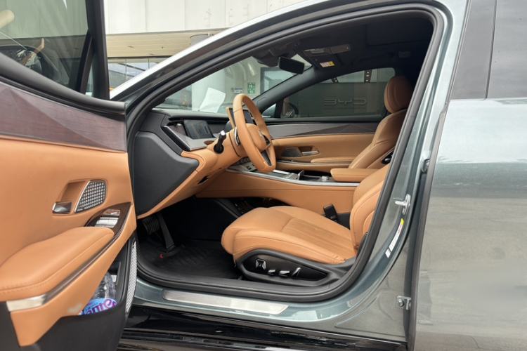 Used BYD Han L 2025 DM-i 200KM LiDAR Luxury Model
