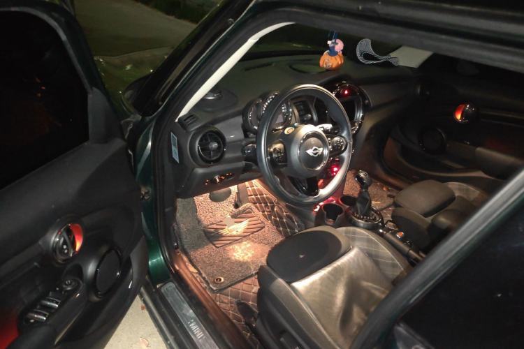 Used MINI 2016 1.5T COOPER Five-Door Edition
