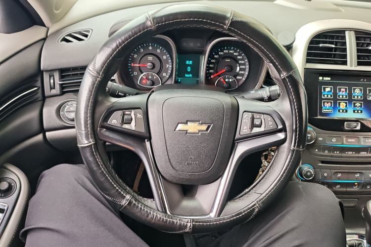 Used Chevrolet Malibu 2014 2.0L Automatic Luxury Edition Steering Wheel