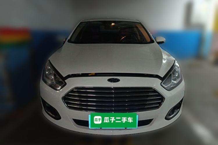 Used Ford Escort 2015 1.5L Automatic Fashion Model Front