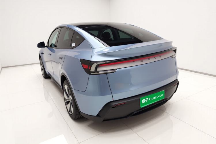 Used Tesla Model Y 2025 Rear-Wheel-Drive Version
