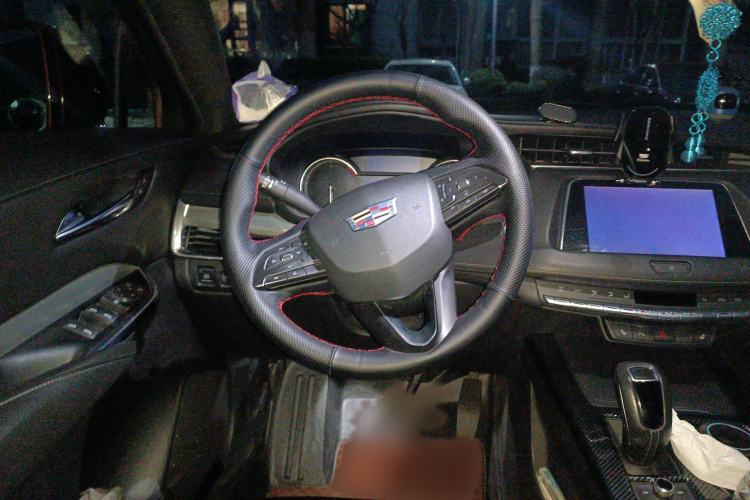 Used Cadillac XT4 2018 28T Two-Wheel-Drive Luxury Model
