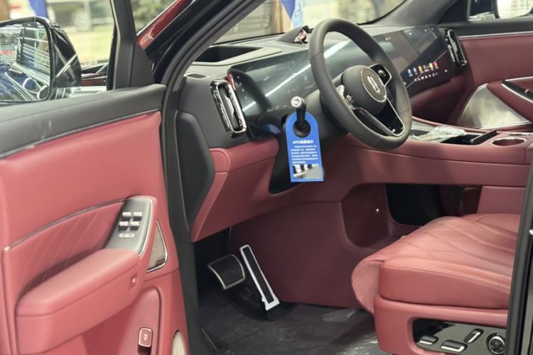 Used Hima AITO M8 2025 Extended-Range Max+ Version 53.4 kWh 6-Seater Edition