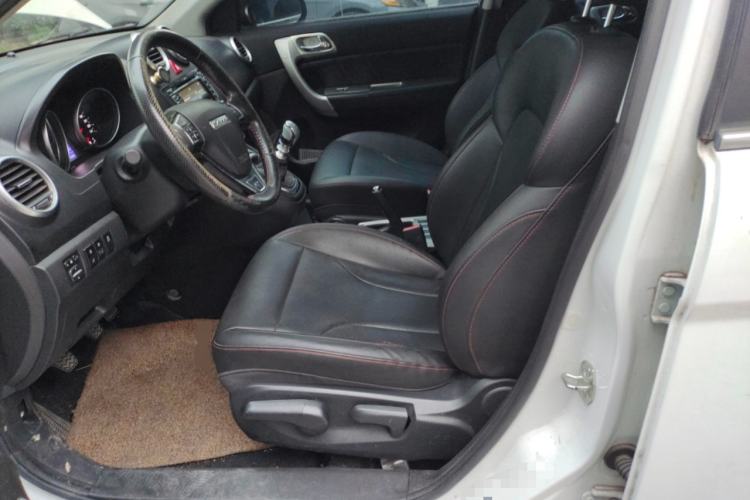 Used Haval H6 2016 Upgraded Model 1.5T Manual Two-Wheel Drive Elite Version Left Front Seat