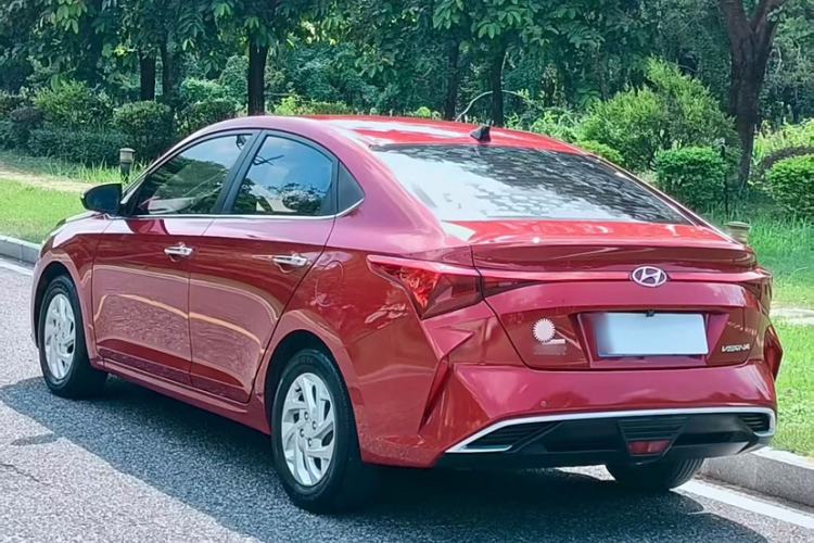 Used Hyundai Verna (new generation) 2020 1.4L CVT GLS Cool Edition Exterior 7