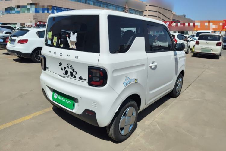 Used Geely Galaxy Panda 2023 Panda Mini 200km Endurance Bear
