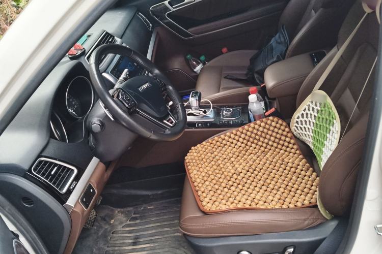 Used Haval H6 Coupe 2017 Red Label 2.0T Automatic Two-Wheel Drive Prestige Model