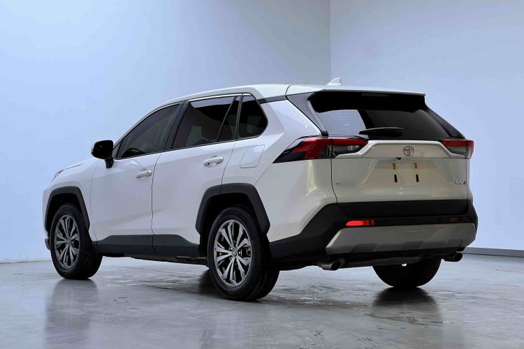 Used Toyota RAV4 2023 2.0L CVT Two-Wheel Drive Fashion Edition
