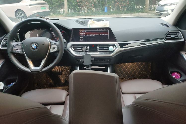 Used BMW 3 Series 2020 320i Sport Package
