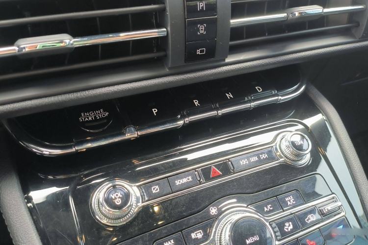 Used Lincoln Corsair 2020 2.0T Two-Wheel Drive Luxury Edition