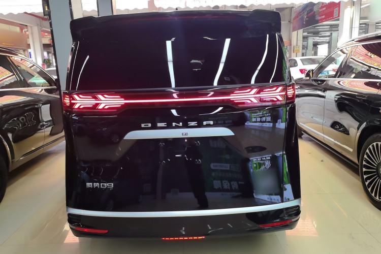 Used Denza D9 2024 EV 620 Premium Model
