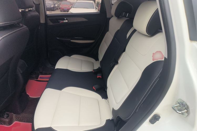 Used CHANGAN CS35 2017 1.6L Manual Luxury Model
