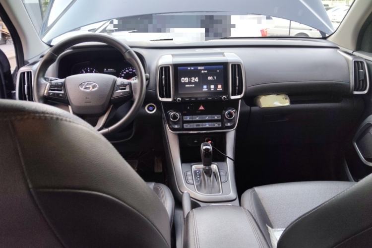 Used Hyundai ix35 2020 2.0L Automatic 2WD Zhiyong·Changxiang Edition Center Console