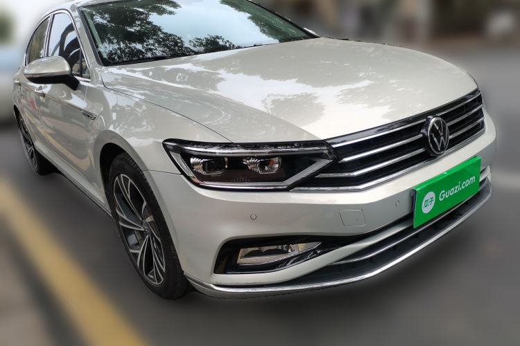 Used Volkswagen Magotan 2021 330TSI DSG 30th Anniversary Edition
