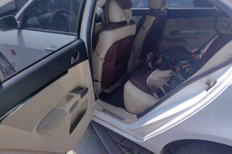 Used Geely Auto Classic Emgrand 2013 Sedan 1.8L Manual Elite Model
