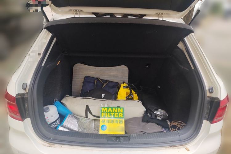 Used Volkswagen Gran Lavida 2013 1.6L Manual Comfort Model