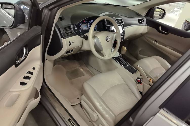 Used Nissan Tiida 2011 1.6L CVT Smart Version Driver Seat