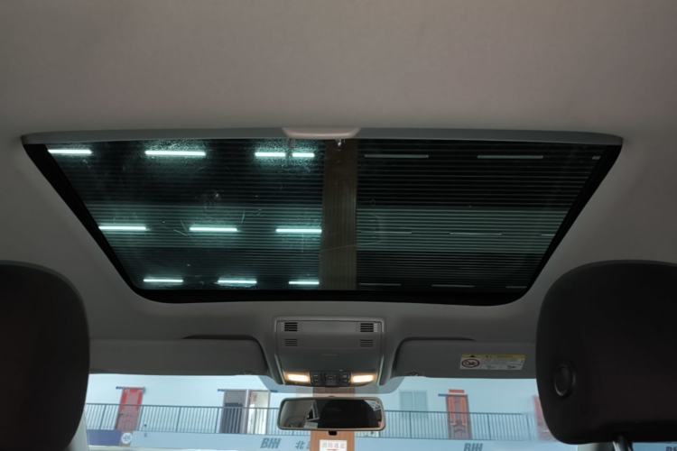 Used Volkswagen Golf 2017 1.6L Automatic Comfort Million-Vehicle Anniversary Edition Headliner