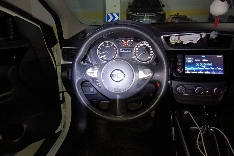 Used Nissan Sylphy 2018 1.6XV CVT Deluxe Edition Steering Wheel