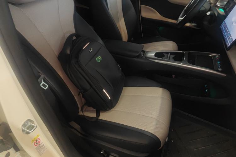 Used BYD Dolphin 2025 Intelligent Driving Version 410 km Fashion Edition
