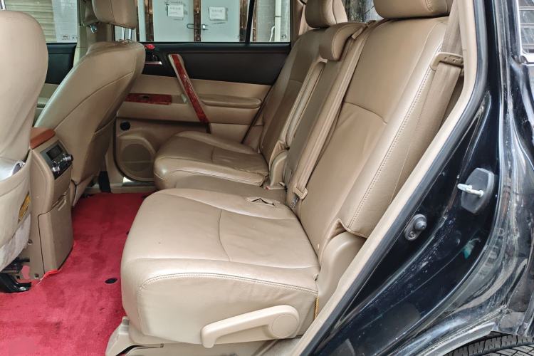 Used Toyota Highlander 2012 2.7L Two-Wheel Drive 7-Seater Luxury Edition
