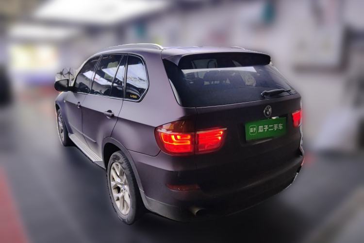 Used BMW X5 2013 xDrive35i Luxury Model Rear Left 45 Deg