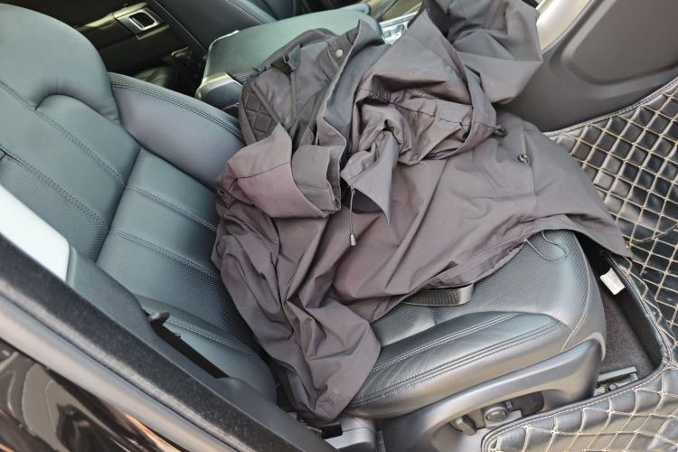 Used Land Rover Range Sport 2017 3.0 SC V6 SE Right Front Seat