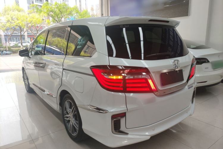 Used Honda Elysion 2019 2.0L Hybrid Luxury Edition
