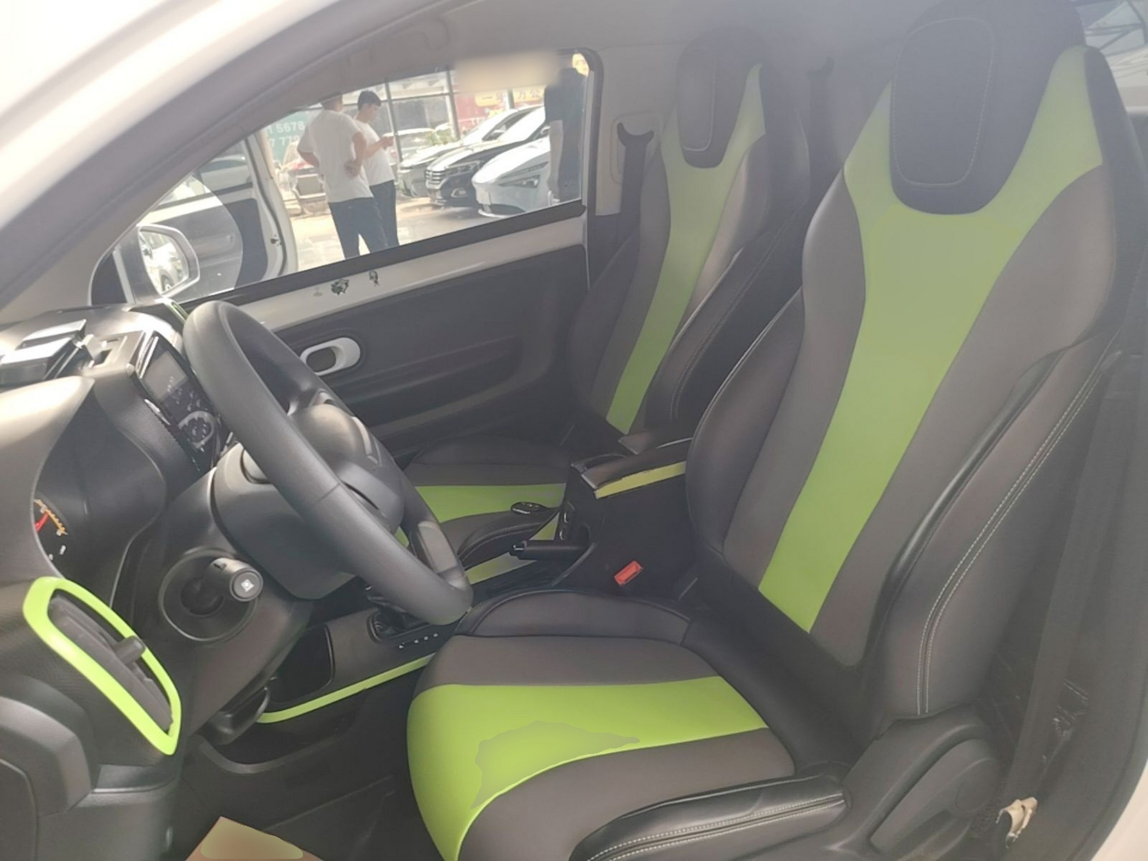 Interior delantero