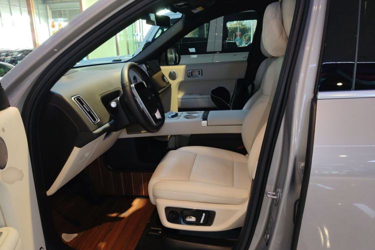 Used Li Auto L8 2024 Ultra Model