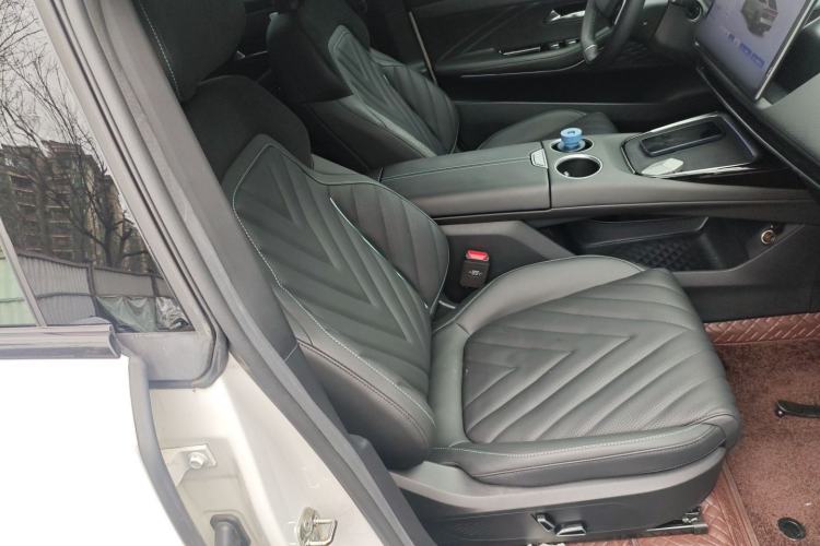 Used Deepal SL03 2023 200Max Range-Extended Version
