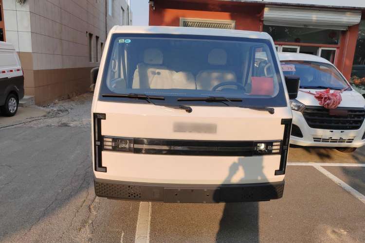 Used SRM New Energy E3L 2024 Custom Luxury Model