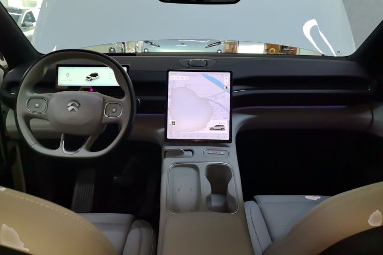 Used Nio ES6 2024 75 kWh
