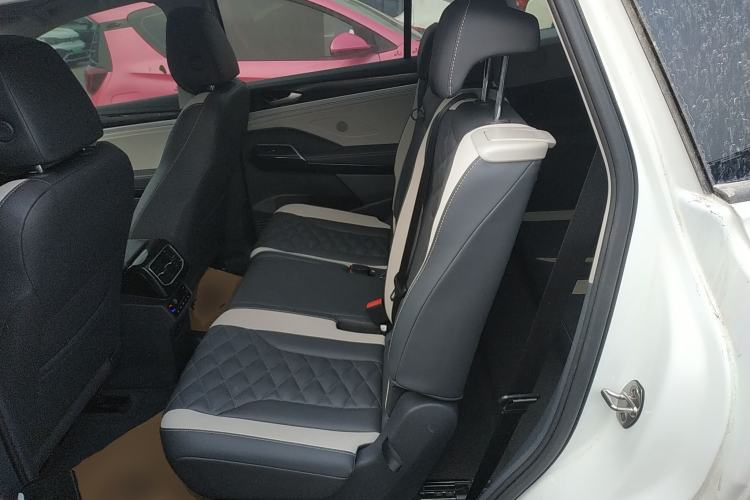 Used Volkswagen ID.6 CROZZ 2022 Long-Range PRO Edition
