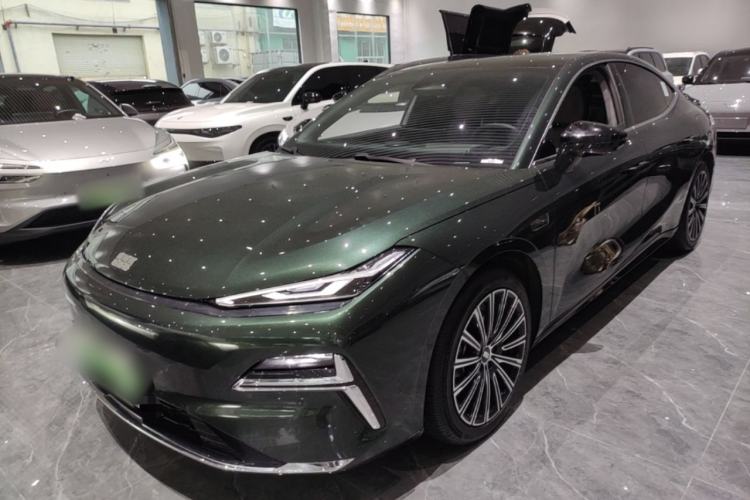 Used Geely Galaxy 8 2025 130km EM-i Flagship Edition