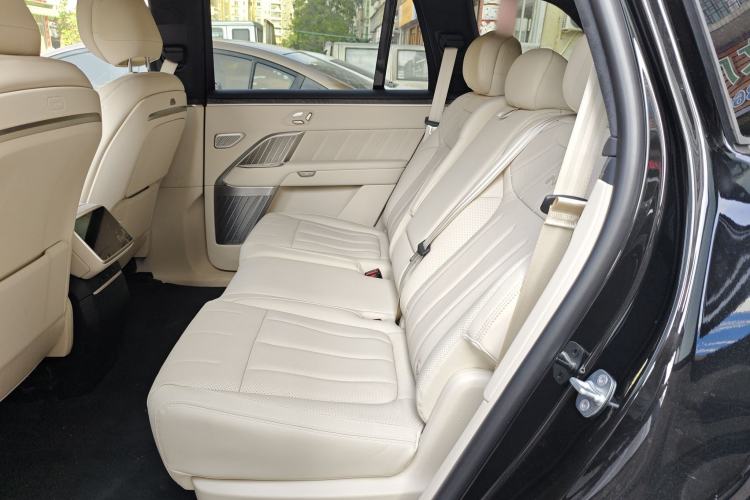 Used ONVO Luxeed L90 2025 Model—Max Seven-Seater Version
